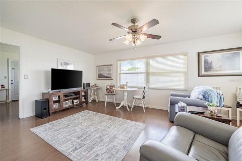 Condominio en venta en Lakeland, Florida, 2 dormitorios, 147.34 m2 № 1616560 - foto 7