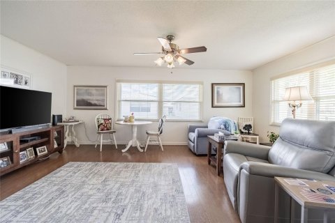 Condominio en venta en Lakeland, Florida, 2 dormitorios, 147.34 m2 № 1616560 - foto 8