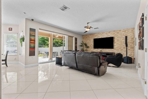 Villa ou maison à vendre à Orlando, Floride: 4 chambres, 274.25 m2 № 2103115 - photo 15