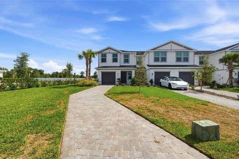 Townhouse in Bradenton, Florida 3 bedrooms, 131.36 sq.m. № 2258213 - photo 7