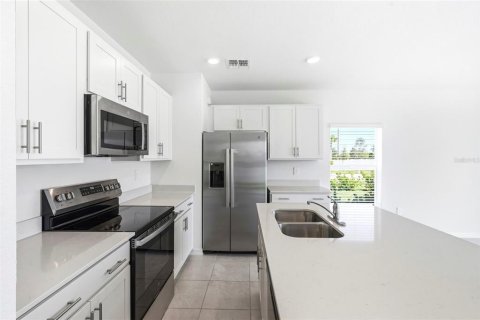 Townhouse in Bradenton, Florida 3 bedrooms, 131.36 sq.m. № 2258213 - photo 18