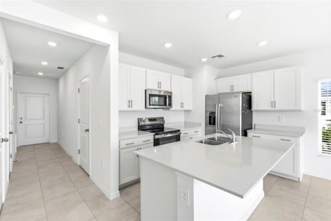Townhouse in Bradenton, Florida 3 bedrooms, 131.36 sq.m. № 2258213 - photo 11
