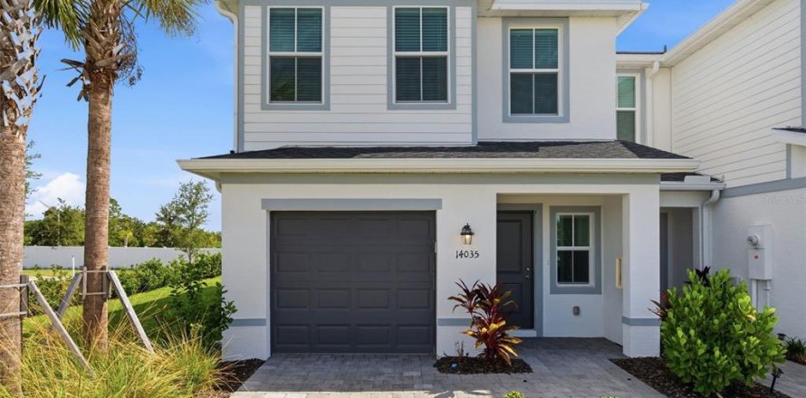 Townhouse in Bradenton, Florida 3 bedrooms, 131.36 sq.m. № 2258213