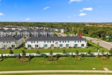 Townhouse in Bradenton, Florida 3 bedrooms, 131.36 sq.m. № 2258213 - photo 4