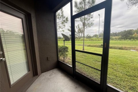 Touwnhouse à louer à Wesley Chapel, Floride: 4 chambres, 209.12 m2 № 2405775 - photo 18
