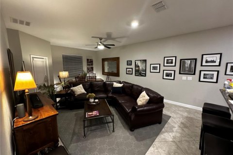 Touwnhouse à louer à Wesley Chapel, Floride: 4 chambres, 209.12 m2 № 2405775 - photo 5
