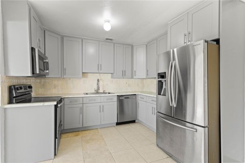 Villa ou maison à louer à Miramar, Floride: 4 chambres, 157.56 m2 № 1973158 - photo 20