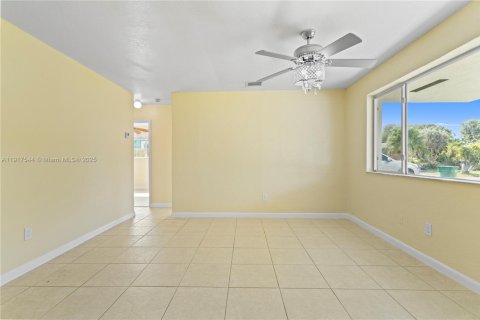 Villa ou maison à louer à Miramar, Floride: 4 chambres, 157.56 m2 № 1973158 - photo 6