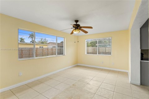 Villa ou maison à louer à Miramar, Floride: 4 chambres, 157.56 m2 № 1973158 - photo 30