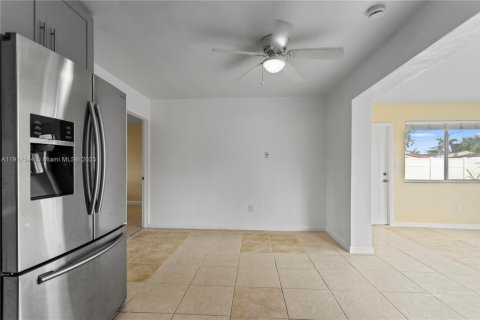 Villa ou maison à louer à Miramar, Floride: 4 chambres, 157.56 m2 № 1973158 - photo 23