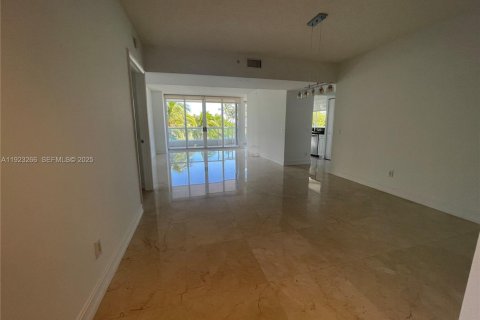 Copropriété à louer à Aventura, Floride: 2 chambres, 157.56 m2 № 1976925 - photo 4