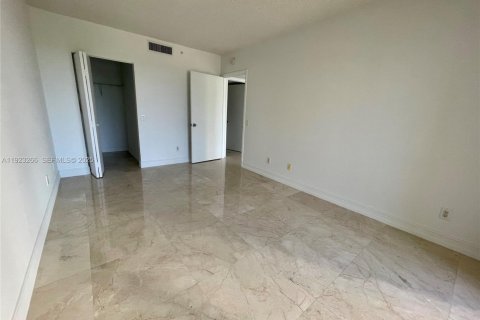 Copropriété à louer à Aventura, Floride: 2 chambres, 157.56 m2 № 1976925 - photo 13