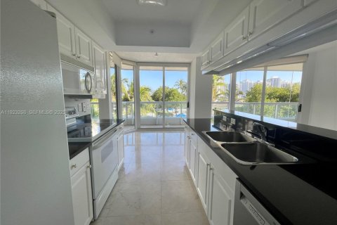 Copropriété à louer à Aventura, Floride: 2 chambres, 157.56 m2 № 1976925 - photo 6