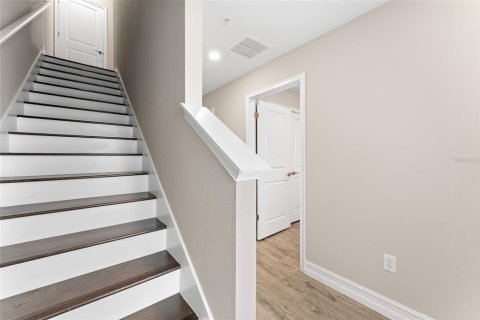 Touwnhouse à vendre à Tampa, Floride: 3 chambres, 206.43 m2 № 1918231 - photo 5
