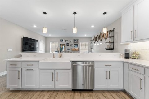 Touwnhouse à vendre à Tampa, Floride: 3 chambres, 206.43 m2 № 1918231 - photo 18