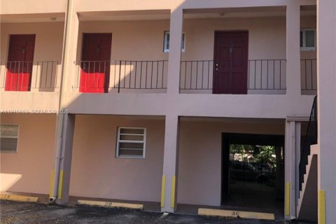 Copropriété à louer à Coral Gables, Floride: 2 chambres, 89.93 m2 № 1971662 - photo 8