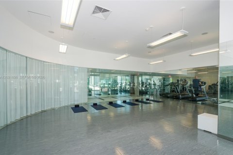 Condo in Miami, Florida, 2 bedrooms № 2145729 - photo 21
