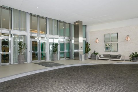 Condo in Miami, Florida, 2 bedrooms № 2145729 - photo 20