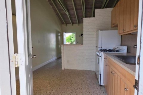 Immobilier commercial à louer à Deerfield Beach, Floride: 1 chambre, 51.1 m2 № 2384558 - photo 6