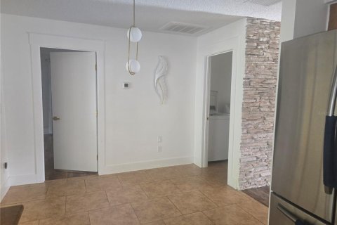 House in Brooksville, Florida 2 bedrooms, 127.09 sq.m. № 1899837 - photo 14