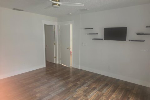 House in Brooksville, Florida 2 bedrooms, 127.09 sq.m. № 1899837 - photo 19