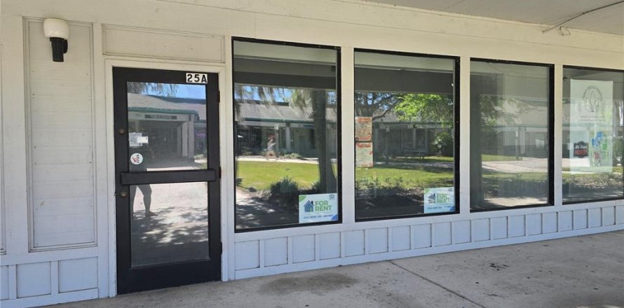 Immobilier commercial à Gainesville, Floride 143.26 m2 № 1829045