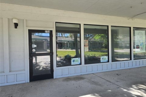 Propiedad comercial en alquiler en Gainesville, Florida, 143.26 m2 № 1829045 - foto 3