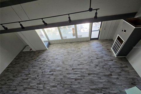 Propiedad comercial en alquiler en Gainesville, Florida, 143.26 m2 № 1829045 - foto 7