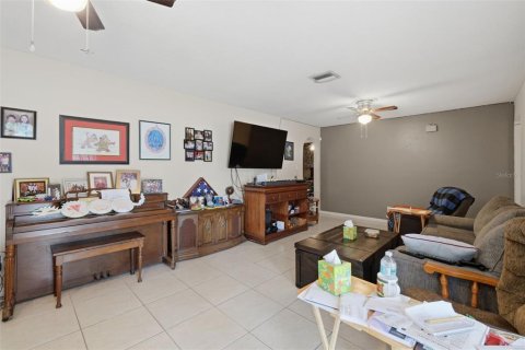 Villa ou maison à vendre à Altamonte Springs, Floride: 3 chambres, 181.72 m2 № 2308191 - photo 7