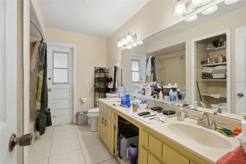 Villa ou maison à vendre à Altamonte Springs, Floride: 3 chambres, 181.72 m2 № 2308191 - photo 25