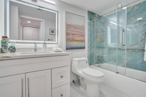 Condo in Delray Beach, Florida, 2 bedrooms  № 2186715 - photo 27