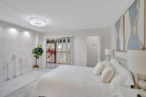 Condo in Delray Beach, Florida, 2 bedrooms  № 2186715 - photo 21