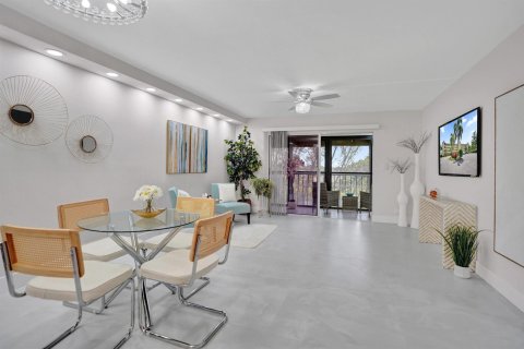 Condo in Delray Beach, Florida, 2 bedrooms  № 2186715 - photo 13