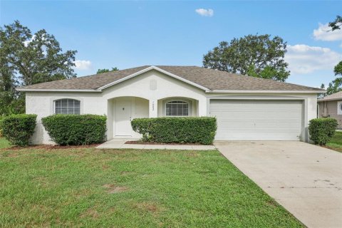 House in Deltona, Florida 3 bedrooms, 118.26 sq.m. № 1829070 - photo 1