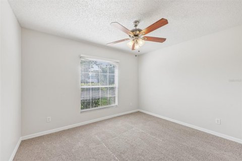 House in Deltona, Florida 3 bedrooms, 118.26 sq.m. № 1829070 - photo 18