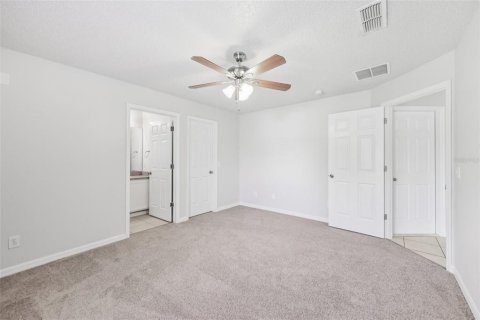 House in Deltona, Florida 3 bedrooms, 118.26 sq.m. № 1829070 - photo 16