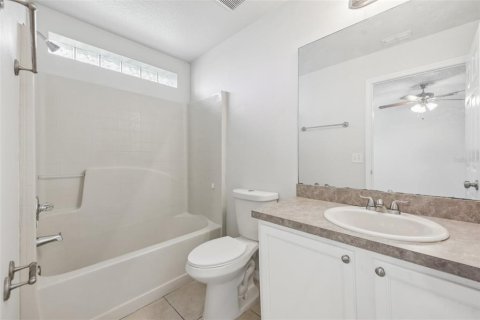 House in Deltona, Florida 3 bedrooms, 118.26 sq.m. № 1829070 - photo 17