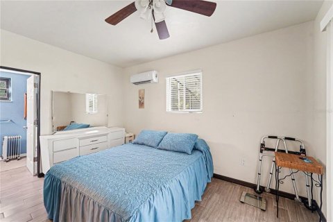 Villa ou maison à vendre à Port Richey, Floride: 5 chambres, 360.83 m2 № 2437269 - photo 23