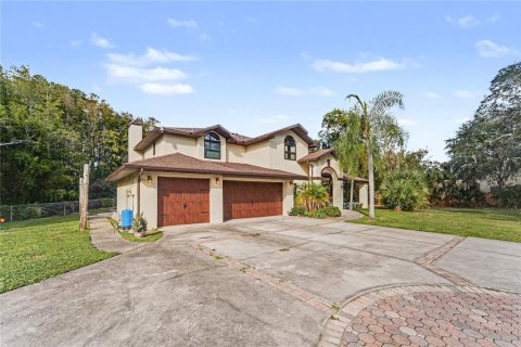 Villa ou maison à vendre à Port Richey, Floride: 5 chambres, 360.83 m2 № 2437269 - photo 3