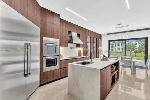 Casa en venta en Plantation, Florida, 6 dormitorios, 477.89 m2 № 1983063 - foto 20