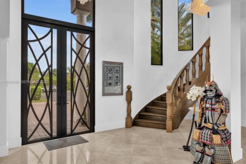 Casa en venta en Plantation, Florida, 6 dormitorios, 477.89 m2 № 1983063 - foto 15