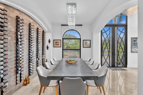 Casa en venta en Plantation, Florida, 6 dormitorios, 477.89 m2 № 1983063 - foto 17