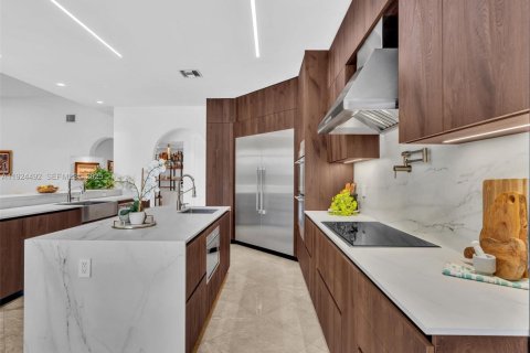 Casa en venta en Plantation, Florida, 6 dormitorios, 477.89 m2 № 1983063 - foto 22