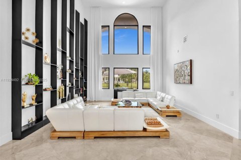 Casa en venta en Plantation, Florida, 6 dormitorios, 477.89 m2 № 1983063 - foto 12