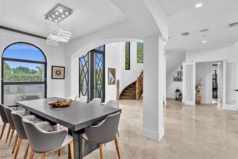 Casa en venta en Plantation, Florida, 6 dormitorios, 477.89 m2 № 1983063 - foto 19