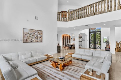 Casa en venta en Plantation, Florida, 6 dormitorios, 477.89 m2 № 1983063 - foto 16