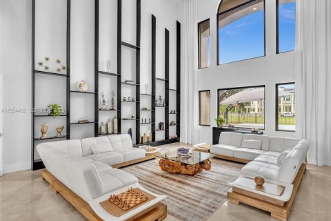 Casa en venta en Plantation, Florida, 6 dormitorios, 477.89 m2 № 1983063 - foto 13