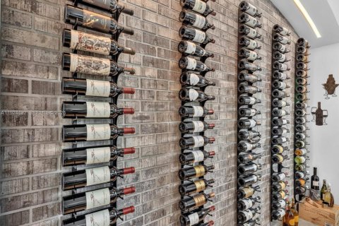 Casa en venta en Plantation, Florida, 6 dormitorios, 477.89 m2 № 1983063 - foto 18