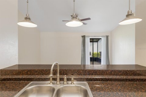 Купить кондоминиум в Венеция, Флорида 3 комнаты, 58.99м2, № 1902528 - фото 10