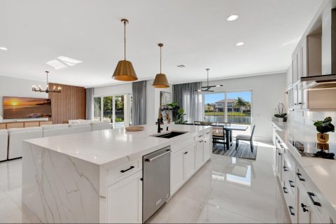 Купить виллу или дом в Бока-Ратон, Флорида 8 комнат, 535.49м2, № 2084186 - фото 9